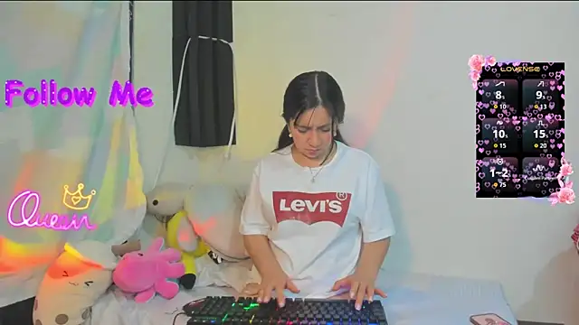 litle mily  online show from April 2026 12:52:01 AM