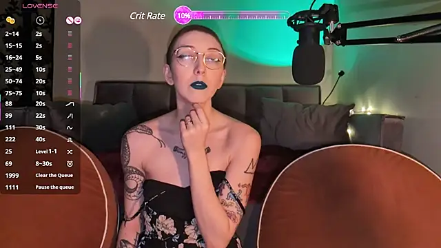 Snapshot of lovelylucyy chatting on February 2025 11:24:01 PM lovelylucyy online show from February 2025 11:24:01 PM