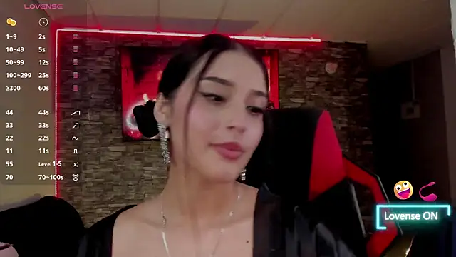 Charlotte greys online show from April 2026 12:46:01 AM