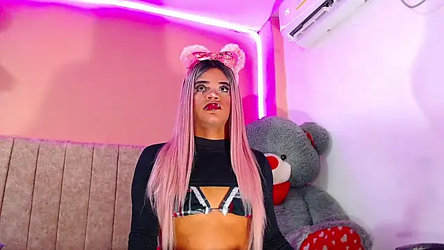 vanessa nauthygirls online show from March 2025 08:00:02 PM