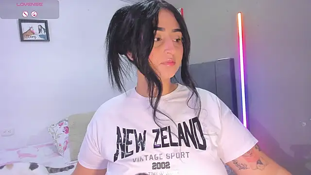 curvy jhacky online show from September 2025 01:28:01 AM