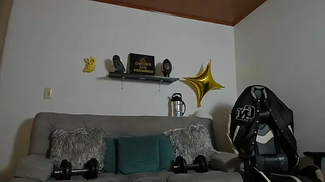 Snapshot of julian_wallace chatting on October 2025 05:07:02 AM julian wallace online show from October 2025 05:07:02 AM