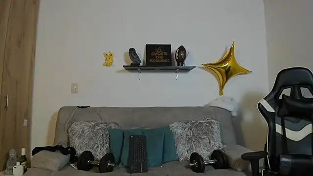 Snapshot of julian_wallace chatting on October 2025 02:42:02 PM julian wallace online show from October 2025 02:42:02 PM