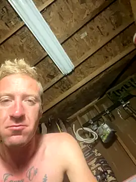 Snapshot of bentoverblonde chatting on September 2025 11:04:01 AM bentoverblonde online show from September 2025 11:04:01 AM