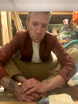 Snapshot of bentoverblonde chatting on October 2025 01:08:01 PM bentoverblonde online show from October 2025 01:08:01 PM