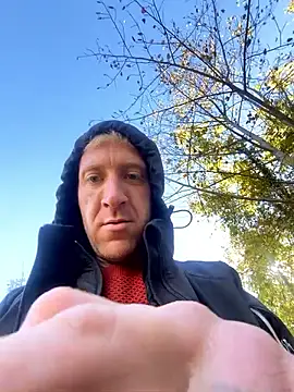 Snapshot of bentoverblonde chatting on October 2025 07:57:02 PM bentoverblonde online show from October 2025 07:57:02 PM