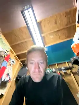 Snapshot of bentoverblonde chatting on November 2025 02:58:02 AM bentoverblonde online show from November 2025 02:58:02 AM