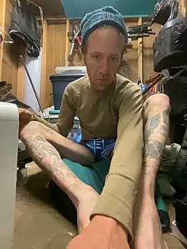 Snapshot of bentoverblonde chatting on November 2025 03:13:02 PM bentoverblonde online show from November 2025 03:13:02 PM