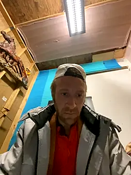 Snapshot of bentoverblonde chatting on November 2025 06:02:02 AM bentoverblonde online show from November 2025 06:02:02 AM