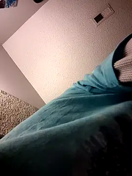 Snapshot of bentoverblonde chatting on November 2025 03:31:01 AM bentoverblonde online show from November 2025 03:31:01 AM