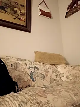 Snapshot of bentoverblonde chatting on December 2025 10:10:02 AM bentoverblonde online show from December 2025 10:10:02 AM