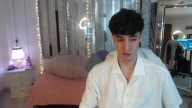 gojo satoru 18 online show from January 2025 12:10:01 PM