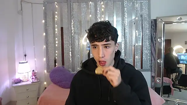 gojo satoru 18 online show from January 2025 12:26:01 PM