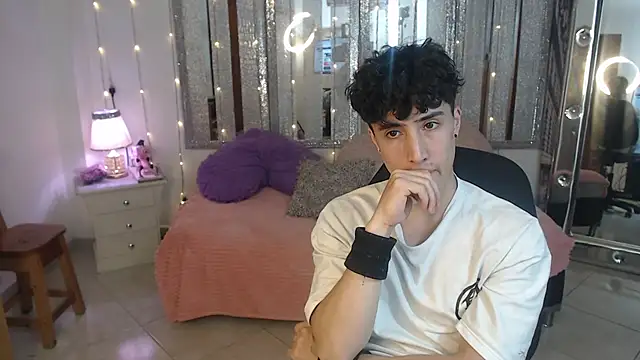 gojo satoru 18 online show from January 2025 06:32:02 PM