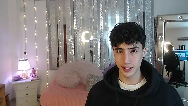 gojo satoru 18 online show from January 2025 12:07:02 PM