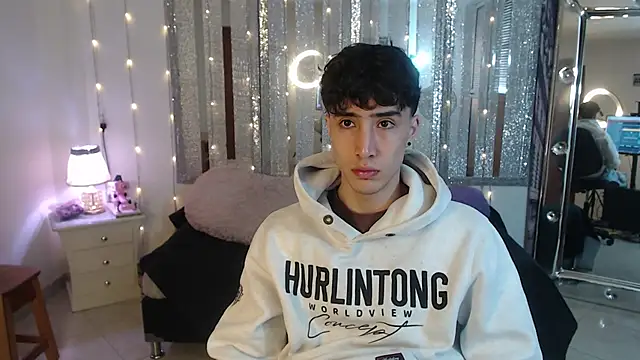 gojo satoru 18 online show from February 2025 11:34:02 AM