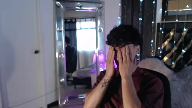 gojo satoru 18 online show from September 2025 12:49:02 PM