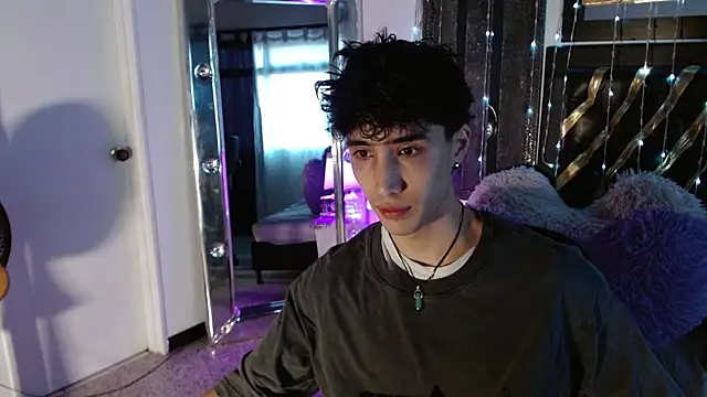 gojo satoru 18 online show from September 2025 11:58:01 AM