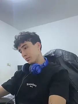 gojo satoru 18 online show from February 2026 02:53:01 AM