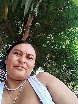 Snapshot of Horny-Mommy-Dirty chatting on April 2026 07:27:01 PM Horny-Mommy-Dirty online show from April 2026 07:27:01 PM