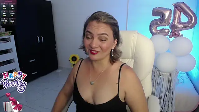 Chiraz hasnaa online show from January 2025 11:36:02 PM