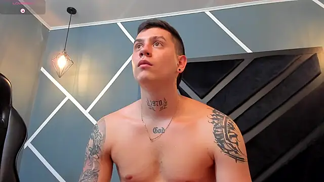 Yeiko Romero  online show from January 2025 11:27:01 PM