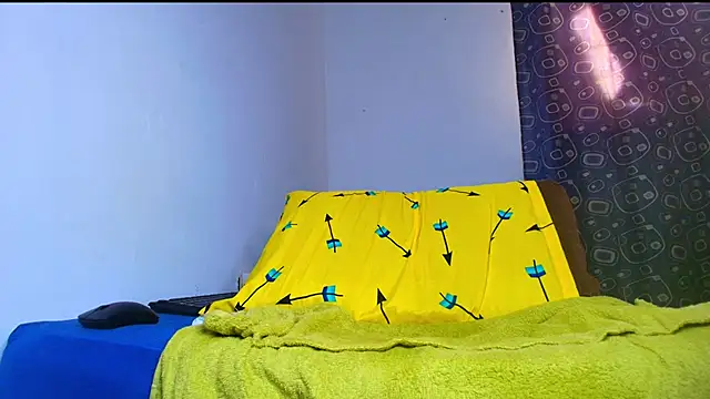 Thomass00 online show from March 2026 09:23:01 PM