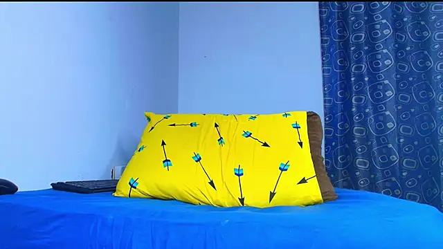 Thomass00 online show from March 2026 03:23:01 AM