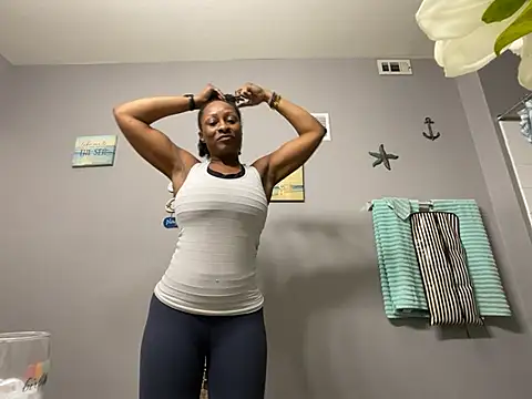 Snapshot of wynterheat chatting on December 2024 08:02:01 AM wynterheat online show from December 2024 08:02:01 AM