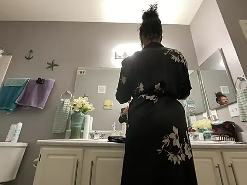 Snapshot of wynterheat chatting on January 2025 04:43:02 PM wynterheat online show from January 2025 04:43:02 PM