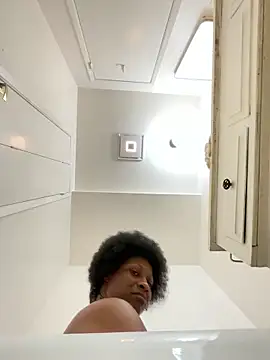 Snapshot of wynterheat chatting on January 2025 06:42:01 AM wynterheat online show from January 2025 06:42:01 AM