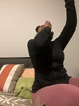 Snapshot of wynterheat chatting on January 2025 08:43:01 AM wynterheat online show from January 2025 08:43:01 AM