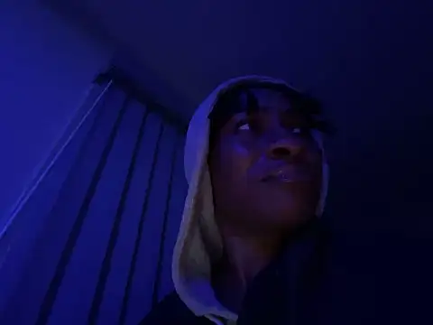 Snapshot of wynterheat chatting on February 2025 12:50:01 PM wynterheat online show from February 2025 12:50:01 PM