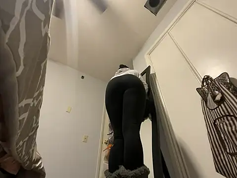 Snapshot of wynterheat chatting on February 2025 09:34:02 AM wynterheat online show from February 2025 09:34:02 AM