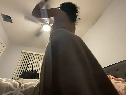 Snapshot of wynterheat chatting on February 2025 03:58:01 AM wynterheat online show from February 2025 03:58:01 AM