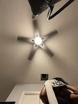 Snapshot of wynterheat chatting on February 2025 06:28:01 AM wynterheat online show from February 2025 06:28:01 AM