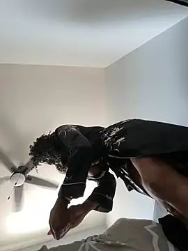 Snapshot of wynterheat chatting on February 2025 09:05:02 PM wynterheat online show from February 2025 09:05:02 PM