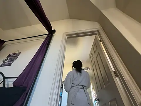 Snapshot of wynterheat chatting on March 2025 06:01:02 PM wynterheat online show from March 2025 06:01:02 PM