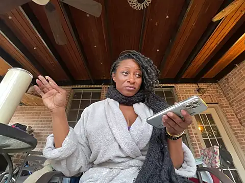 Snapshot of wynterheat chatting on March 2025 01:51:01 PM wynterheat online show from March 2025 01:51:01 PM