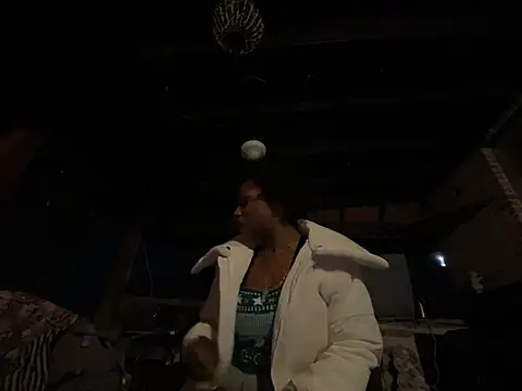 Snapshot of wynterheat chatting on March 2025 02:51:01 AM wynterheat online show from March 2025 02:51:01 AM