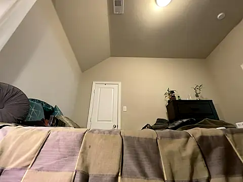 Snapshot of wynterheat chatting on October 2025 05:08:01 AM wynterheat online show from October 2025 05:08:01 AM