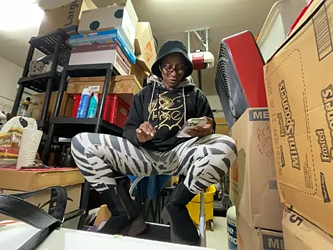 Snapshot of wynterheat chatting on October 2025 04:58:01 AM wynterheat online show from October 2025 04:58:01 AM