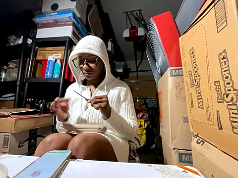 Snapshot of wynterheat chatting on October 2025 05:02:02 PM wynterheat online show from October 2025 05:02:02 PM