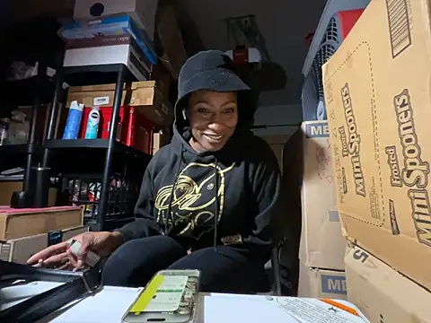 wynterheat online show from November 2025 07:31:01 AM