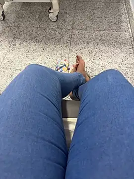 Snapshot of Palomasoouzaaak chatting on February 2026 02:27:01 PM Palomasoouzaaak online show from February 2026 02:27:01 PM