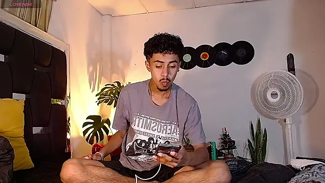 RyanRizzo online show from December 2024 10:41:01 PM