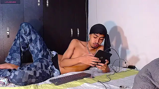 RyanRizzo online show from January 2025 09:47:01 PM