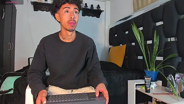 RyanRizzo online show from March 2025 05:52:02 AM