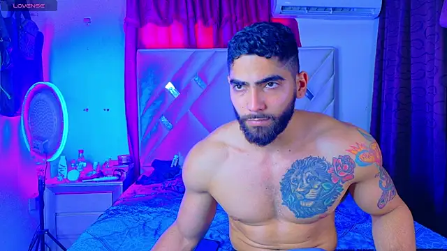 Rich boy01 online show from May 2026 04:04:02 PM