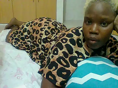 Snapshot of Bootylicious- chatting on October 2025 11:16:01 PM Bootylicious- online show from October 2025 11:16:01 PM